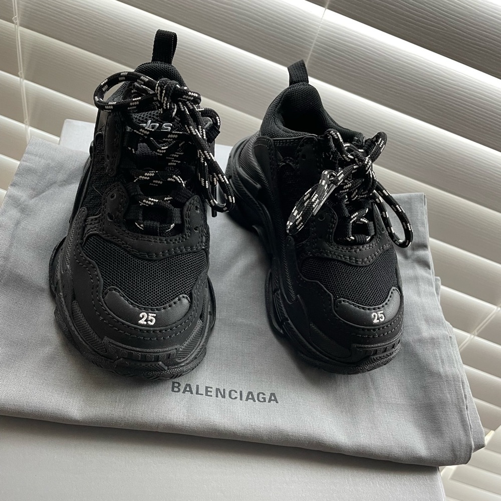 Toddler size 25 Balenciaga shoes